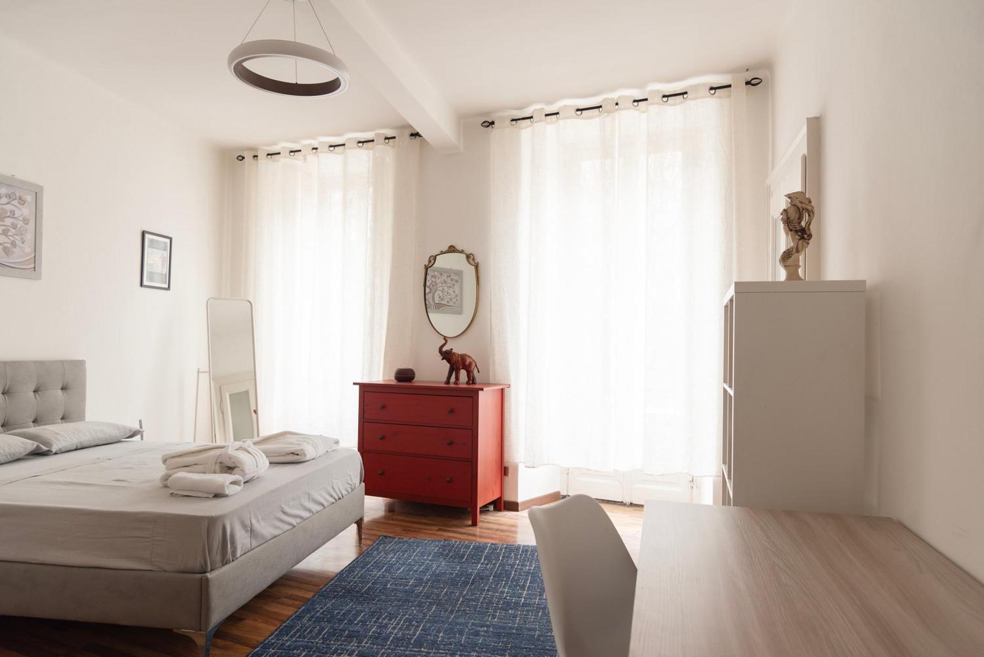 ミラノCasa Renoir 5 Minuti Da Duomoアパートメント エクステリア 写真